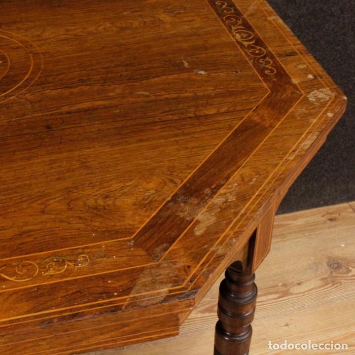 Antig&uuml;edades: Mesa en maderas del siglo XX - Foto 7