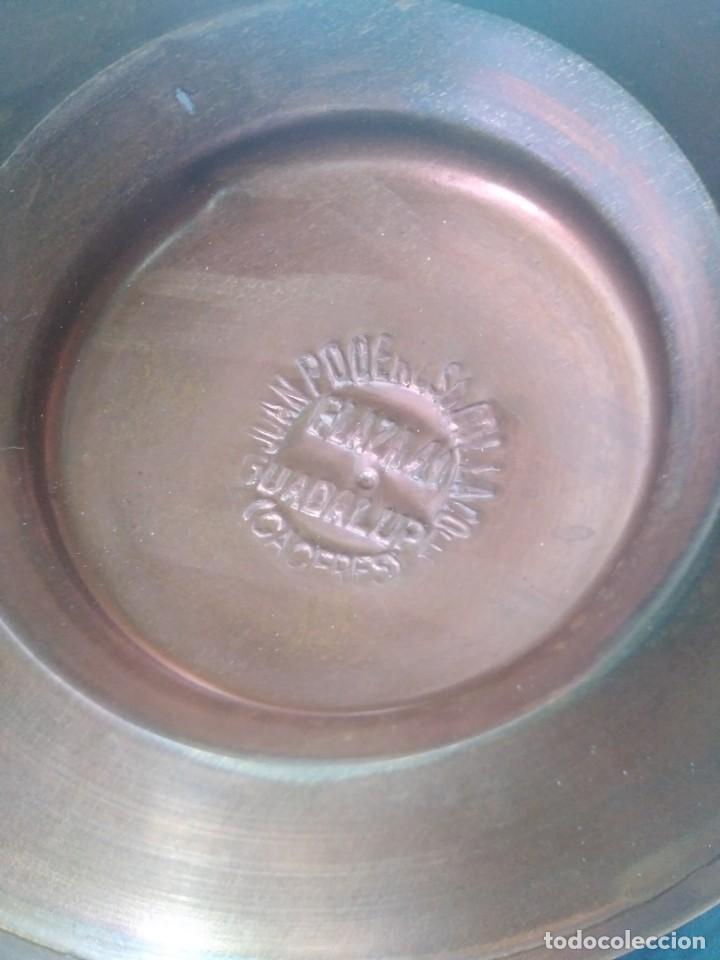 Antig&uuml;edades: Antigua chocolatera de laton - Foto 3