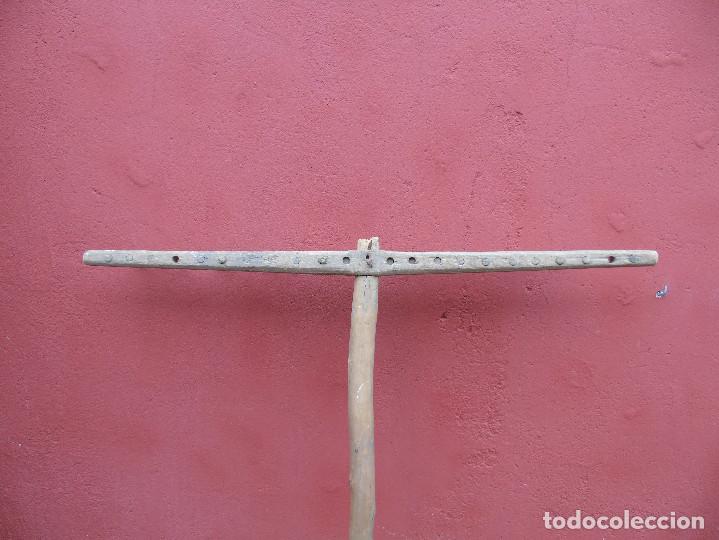 Antig&uuml;edades: ANTIGUO RASTRILLO DE MADERA. - Foto 8