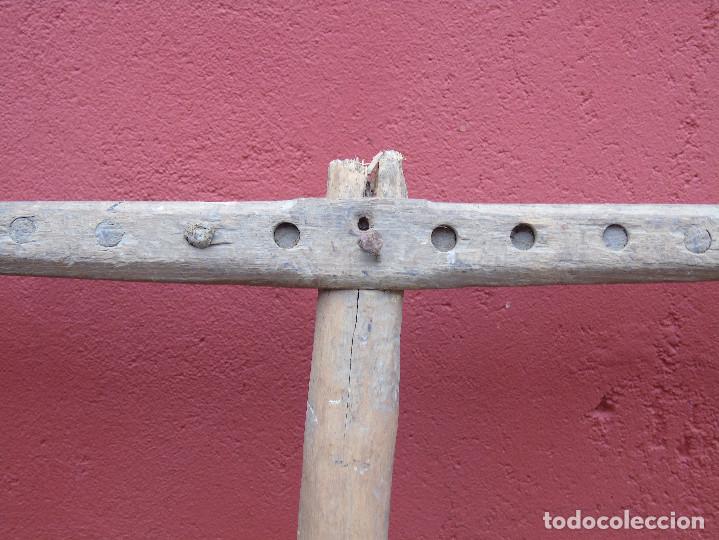 Antig&uuml;edades: ANTIGUO RASTRILLO DE MADERA. - Foto 11