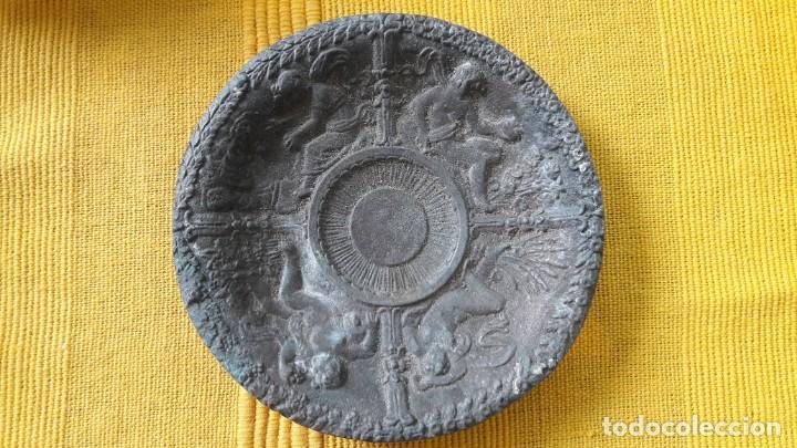 Antig&uuml;edades: plato,s de esta&ntilde;o , peltre ... - Foto 1