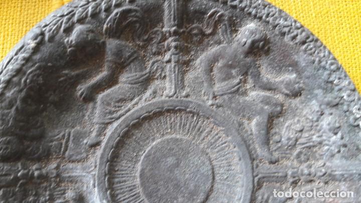 Antig&uuml;edades: plato,s de esta&ntilde;o , peltre ... - Foto 2
