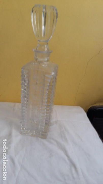 Antig&uuml;edades: Botella de cristal tallada - Foto 1