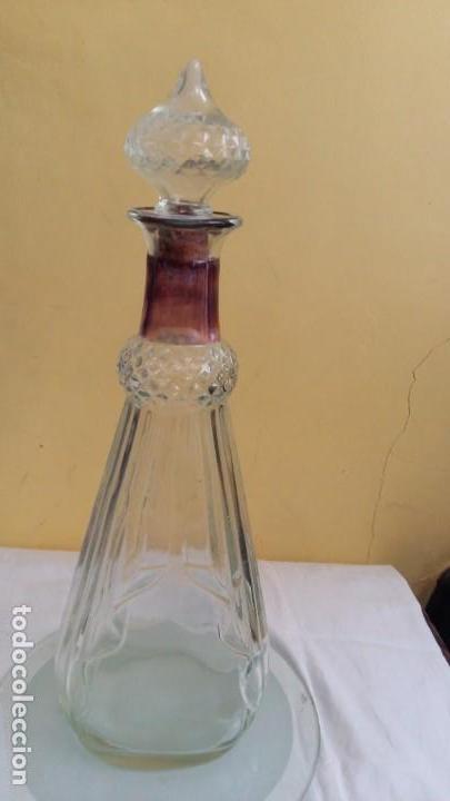 Antig&uuml;edades: Botella de cristal tallada - Foto 1