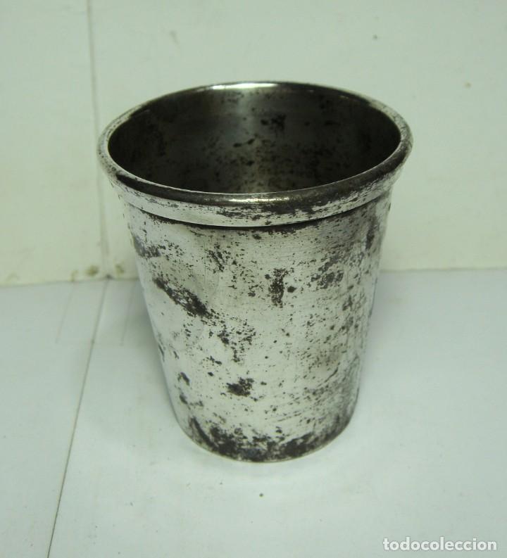 Antig&uuml;edades: Antiguo Vaso. Ba&ntilde;ado en Plata. - Foto 1