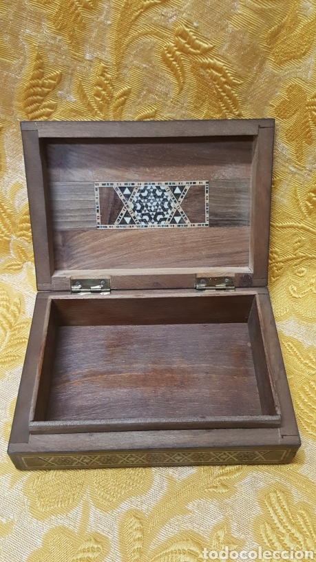 Antig&uuml;edades: CAJA CON DECORACIONES DE INFLUENCIA &Aacute;RABE - Foto 15