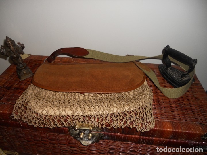 Antig&uuml;edades: ANTIGUO  BOLSO DE PIEL CON REDES - Foto 2