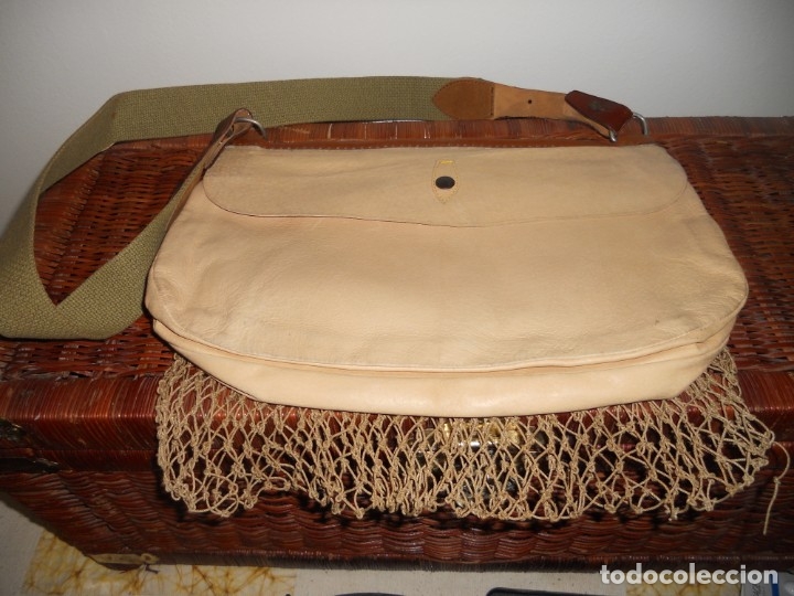 Antig&uuml;edades: ANTIGUO  BOLSO DE PIEL CON REDES - Foto 4