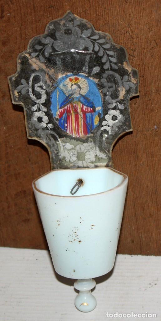 Antig&uuml;edades: BENDITERA DE OPALINA DE LA GRANJA CON VIRGEN PINTADA. SIGLO XIX. - Foto 1