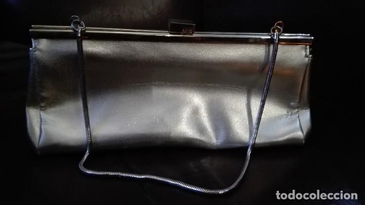 Antig&uuml;edades: Bolso dorado - Foto 1