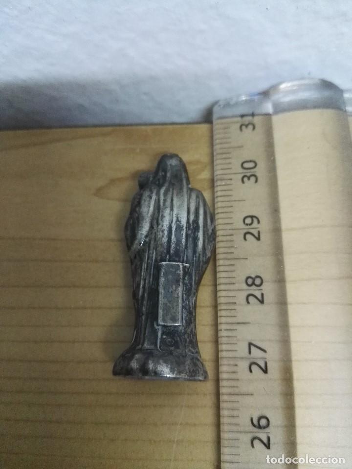 Antig&uuml;edades: Figura de virgen de metal - Foto 2
