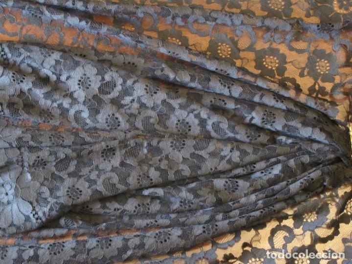 Antig&uuml;edades: IMPORTANTE MANTILLA DE BLONDA, RECTANGULAR ,DE TUL Y SEDA, ANTIGUA - Foto 5