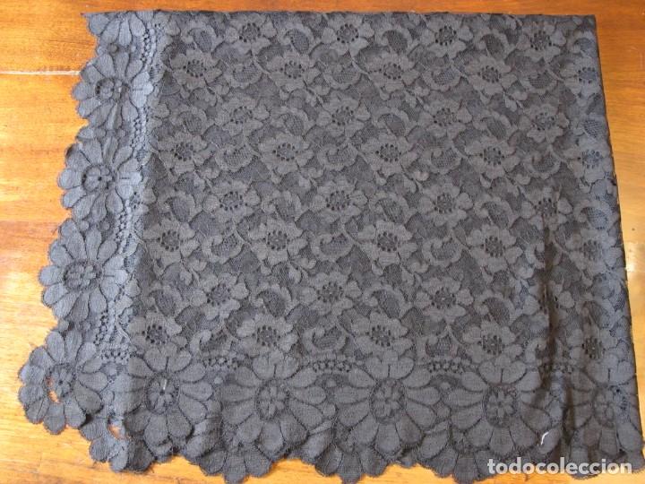 Antig&uuml;edades: IMPORTANTE MANTILLA DE BLONDA, RECTANGULAR ,DE TUL Y SEDA, ANTIGUA - Foto 10