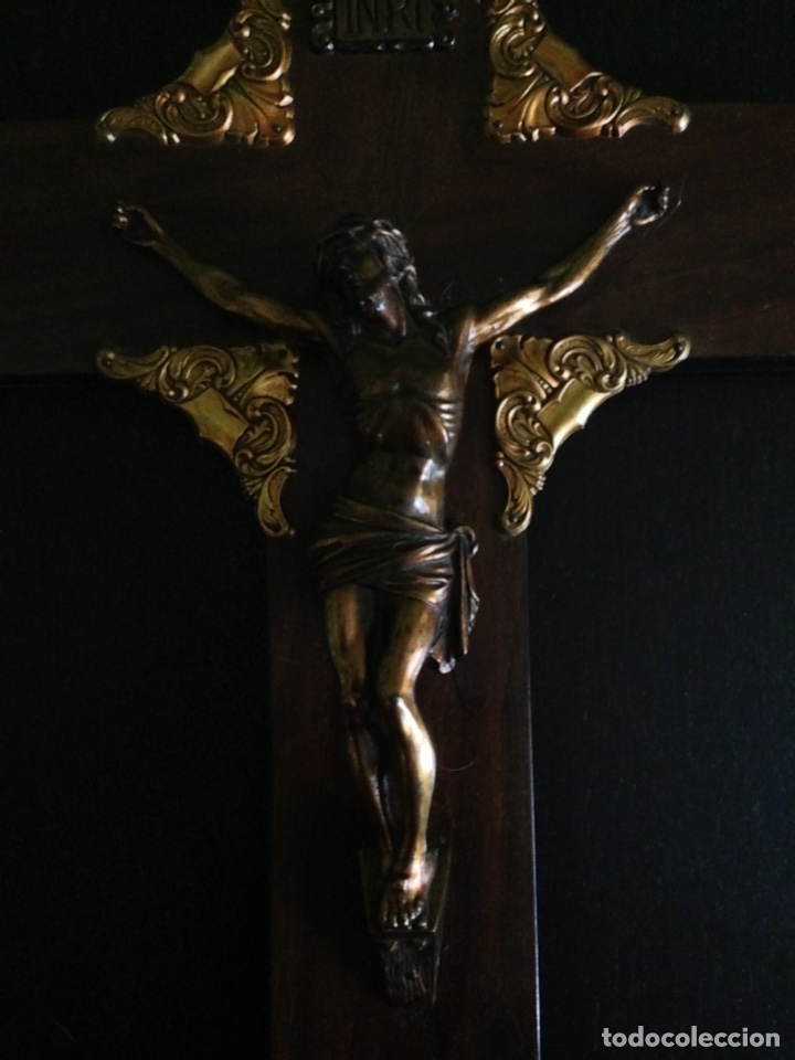 Antig&uuml;edades: Cruzifijo madera y bronze - Foto 4