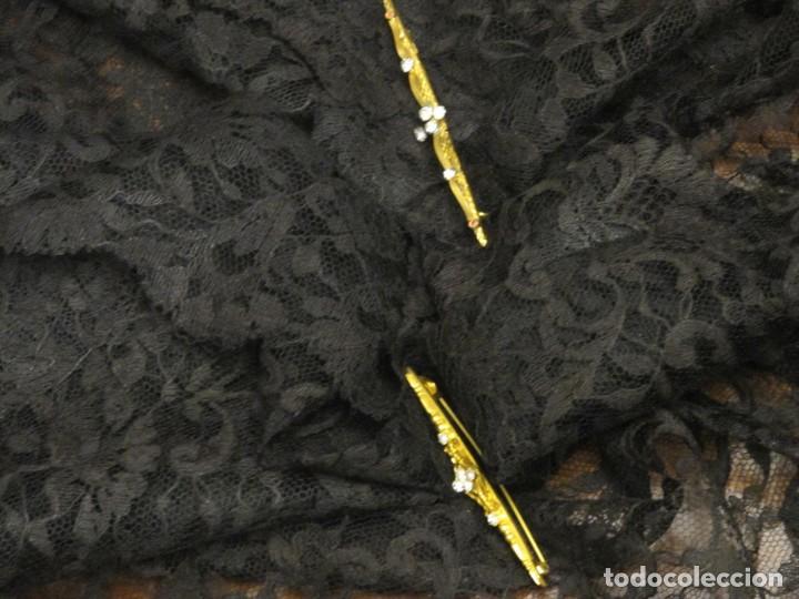 Antig&uuml;edades: FINA MANTILLA RECTANGULAR DE TUL Y SEDA, SIGLO XIX - XX - Foto 7