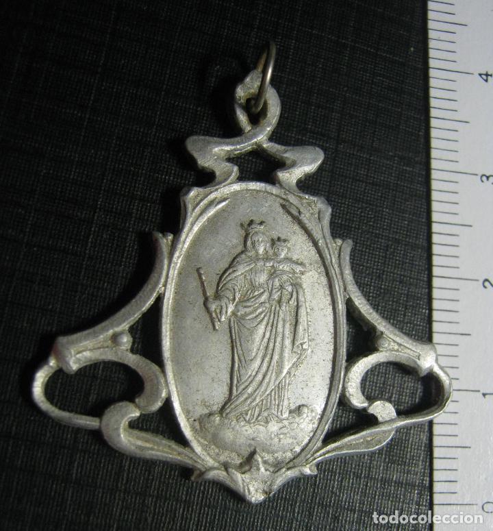 Antig&uuml;edades: Antigua bella medalla modernista art nouveau &middot; Virgen Maria Auxiliadora &middot; Ora Pro Nobis