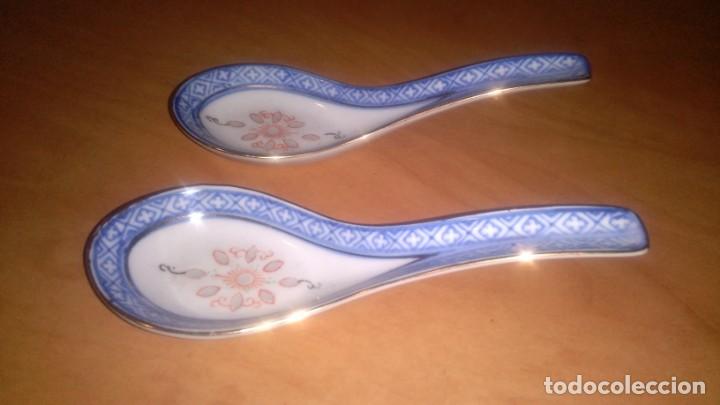 Antigüedades: 2 cucharas porcelana, granos de arroz - Foto 4 - 148672366