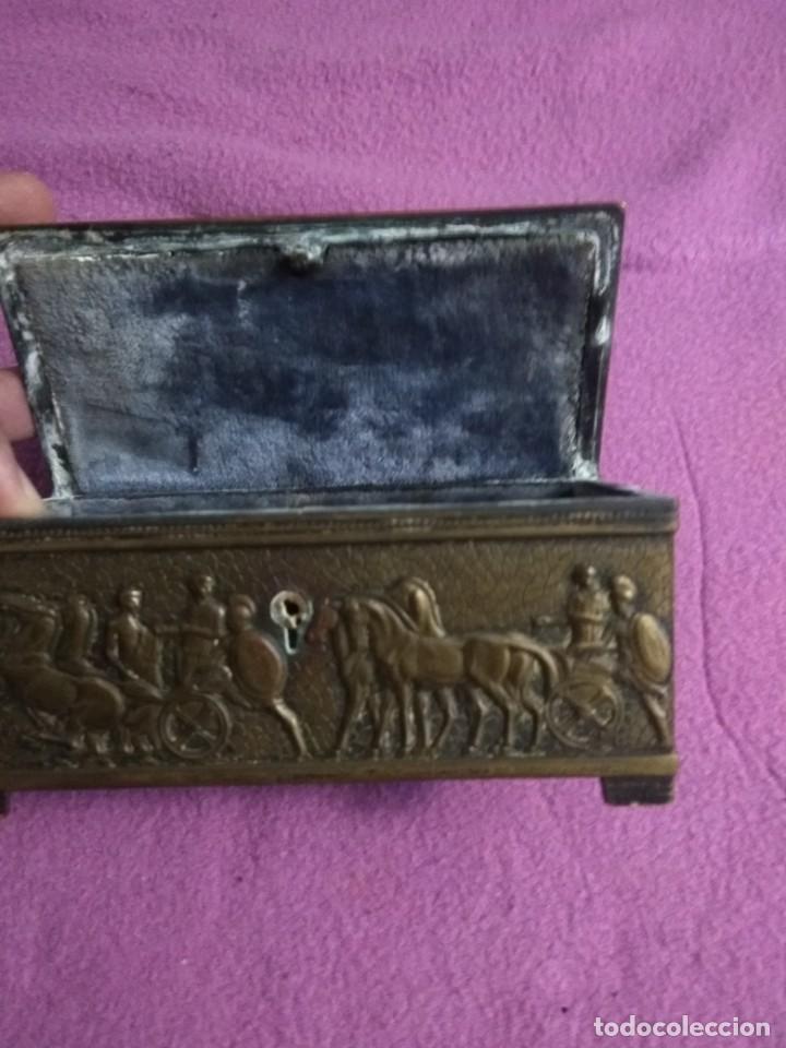 Oggetti Antichi: Bonito cofre antiguo