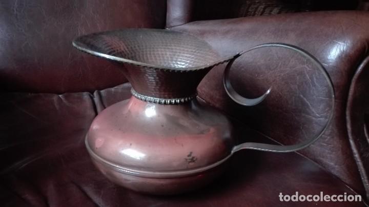 Antig&uuml;edades: Jarra de cobre batido a martillo - Foto 1