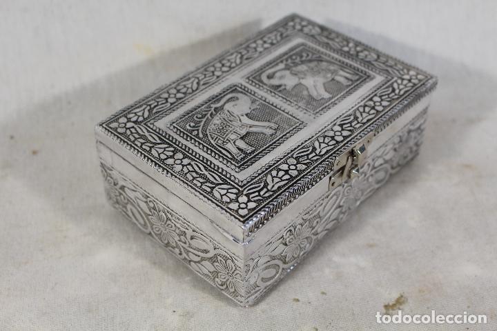 Antig&uuml;edades: caja joyero con plata nepal&iacute; - Foto 6