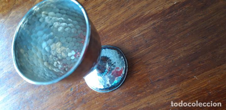 Antig&uuml;edades: Huevera de plata - Foto 2