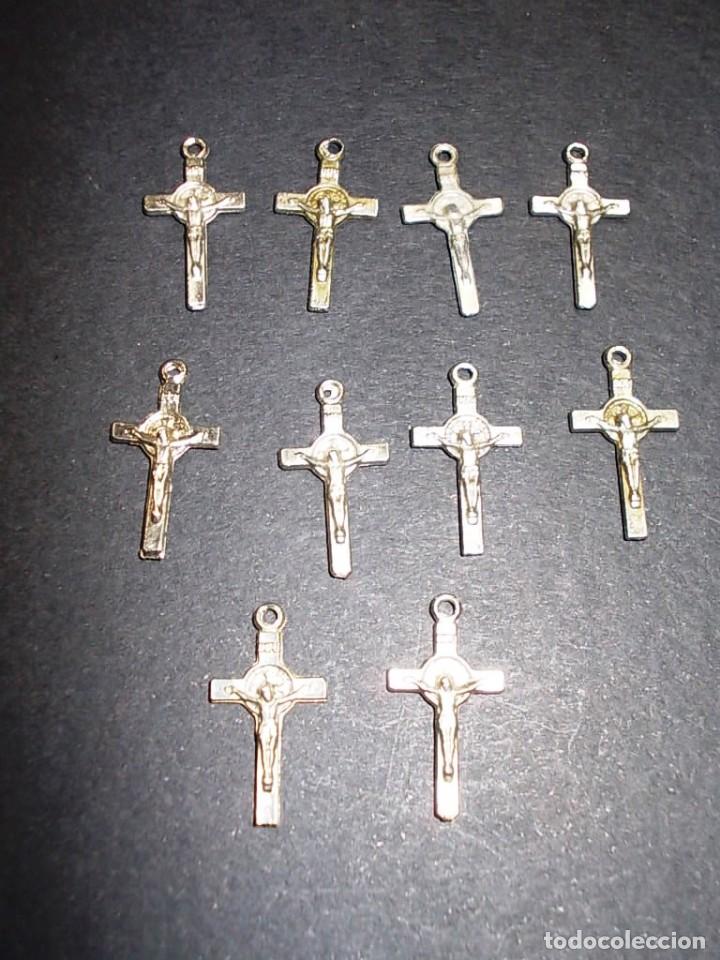 Antig&uuml;edades: Lote de 10 cruces plateadas - Foto 2