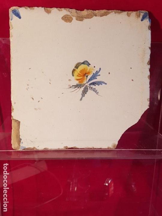 Antig&uuml;edades: Azulejo Valenciano flor - Foto 1