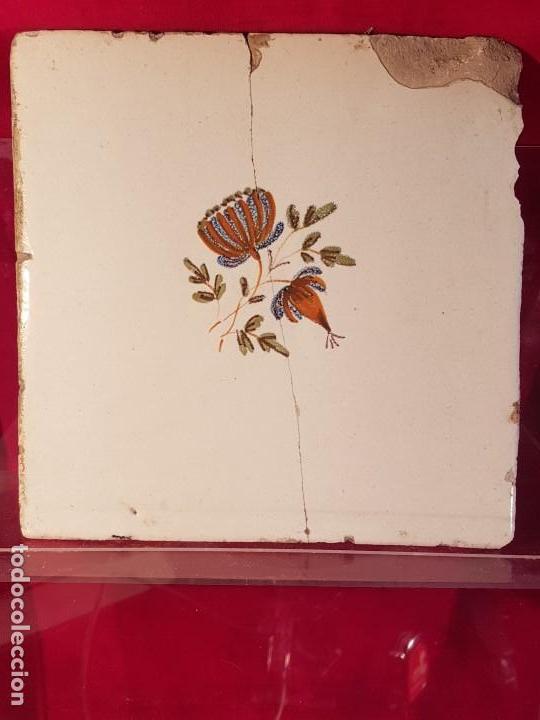 Antig&uuml;edades: Azulejo Valenciano flor - Foto 1