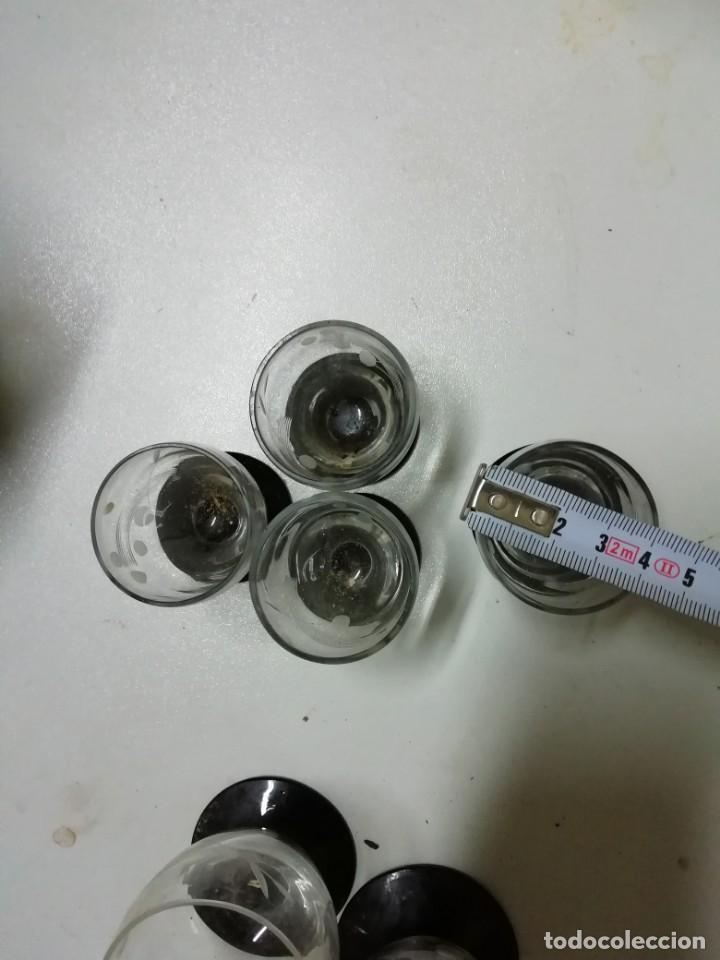 Antig&uuml;edades: Juego de copas antiguas con el pie negro - Foto 3