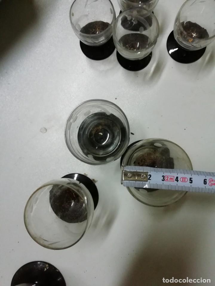 Antig&uuml;edades: Juego de copas antiguas con el pie negro - Foto 4