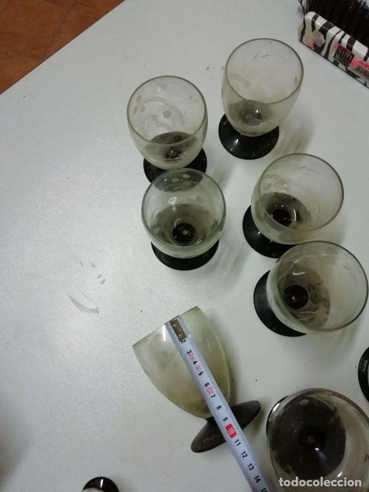 Antig&uuml;edades: Juego de copas antiguas con el pie negro - Foto 6