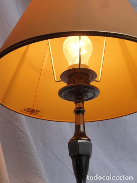 Antig&uuml;edades: L&Aacute;MPARA DE SOBREMESA CON PANTALLA. - Foto 8