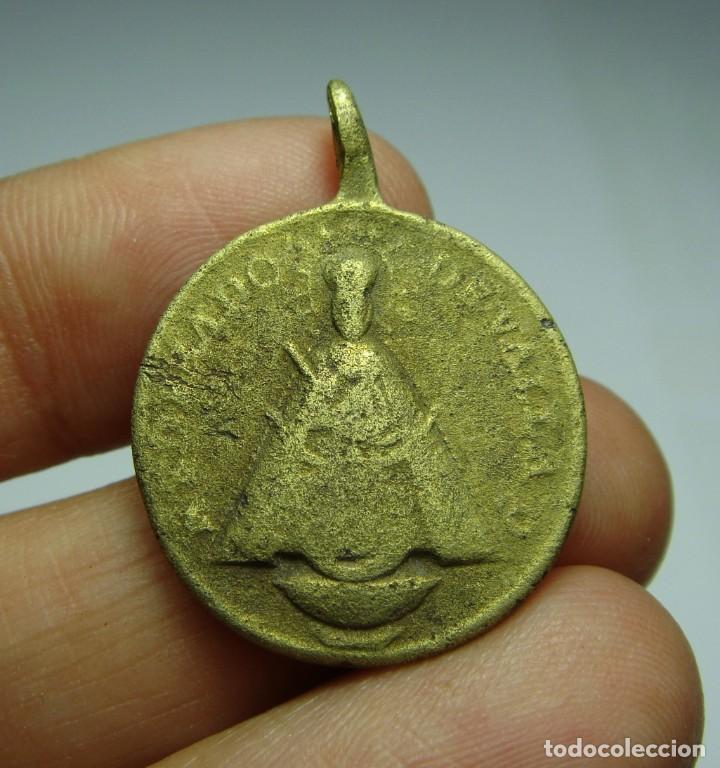 Antig&uuml;edades: Antigua Medalla Religiosa. - Foto 2