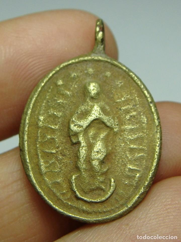 Antig&uuml;edades: Antigua Medalla Religiosa. - Foto 3