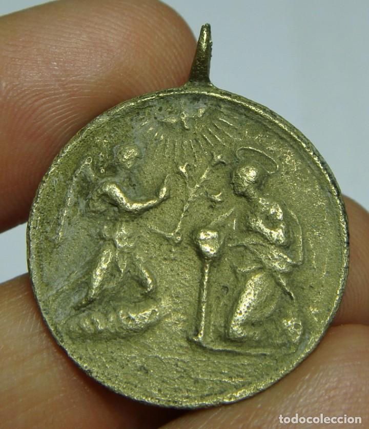Antig&uuml;edades: Antigua Medalla Religiosa. - Foto 3