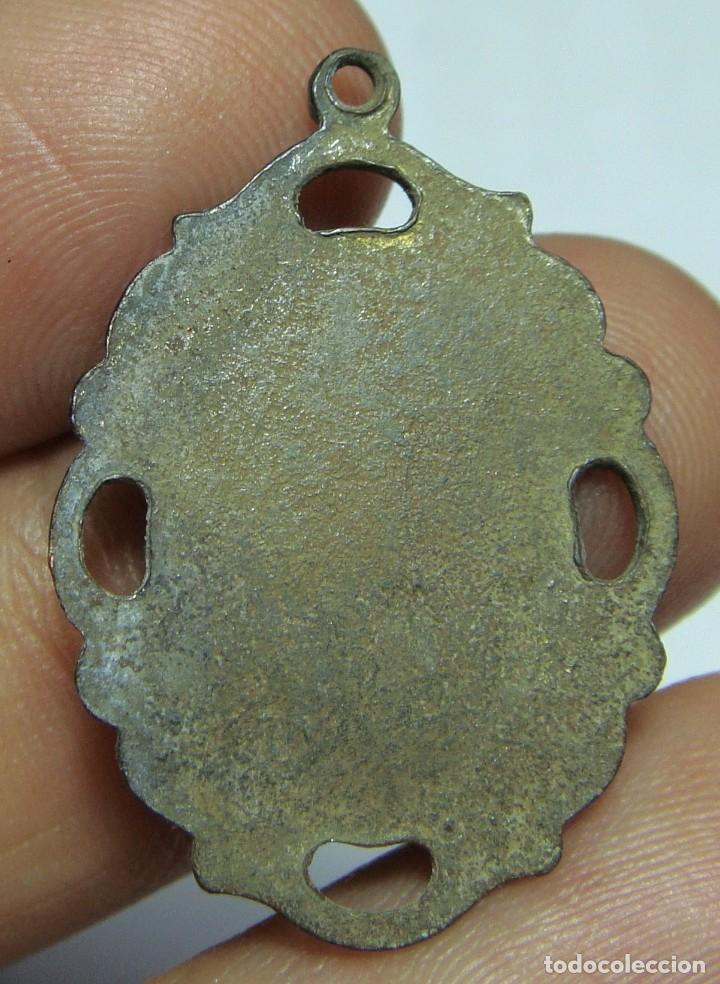 Antig&uuml;edades: Antigua Medalla Religiosa. - Foto 2