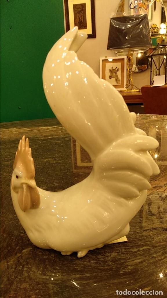 Antig&uuml;edades: Gallo LLADR&Oacute;- 60s - Foto 2