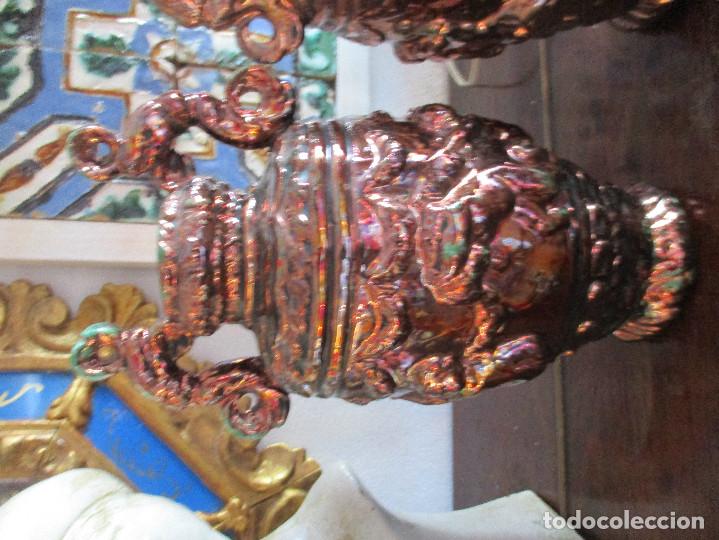 Antig&uuml;edades: Pareja de jarrones de reflejos (Triana) - Foto 2