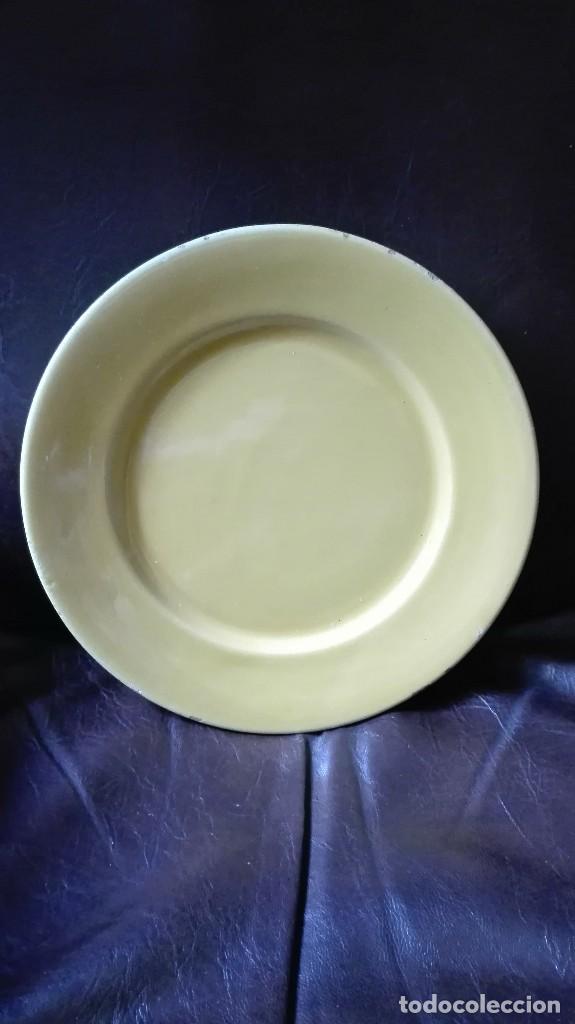 Antig&uuml;edades: Plato de cer&aacute;mica de Ja&eacute;n plano - Foto 1