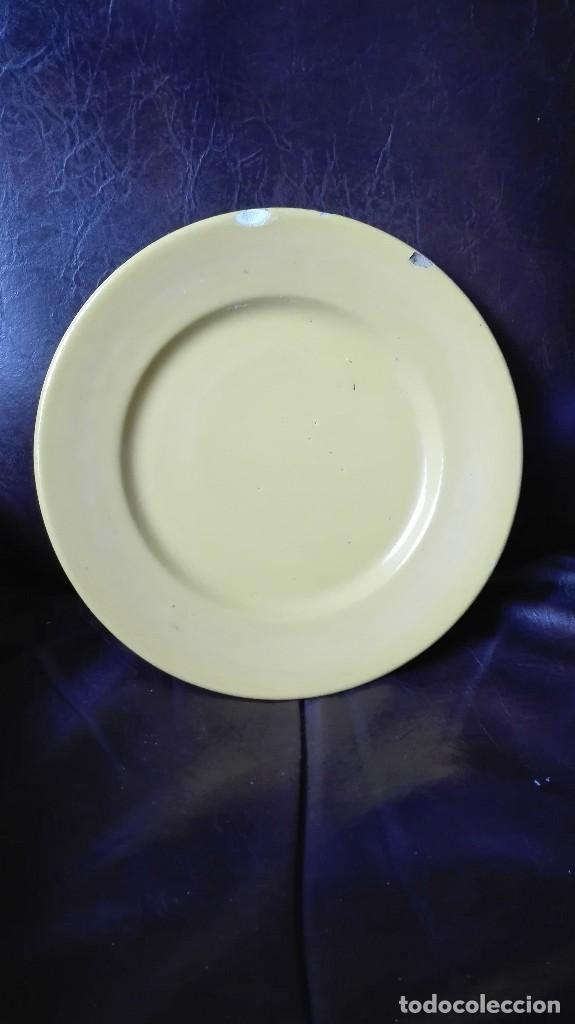 Antig&uuml;edades: Plato de cer&aacute;mica de Ja&eacute;n plano - Foto 1