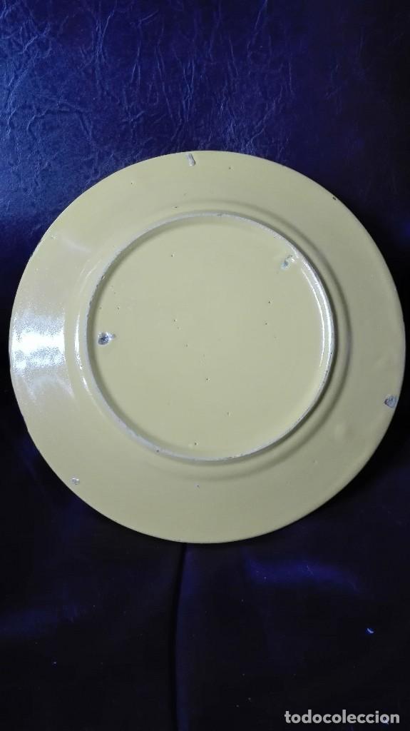 Antig&uuml;edades: Plato de cer&aacute;mica de Ja&eacute;n plano - Foto 2
