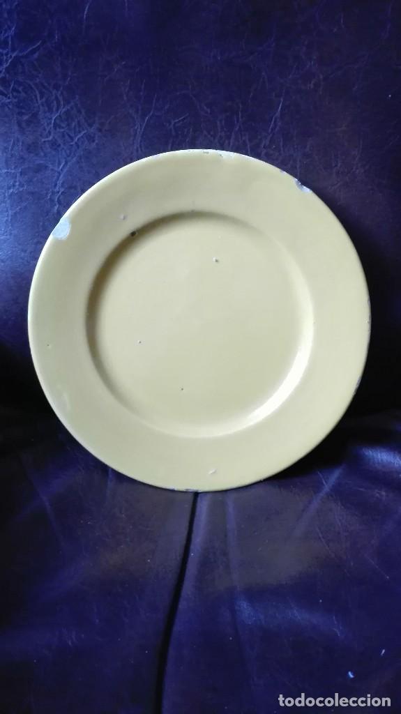 Antig&uuml;edades: Plato de cer&aacute;mica de Ja&eacute;n plano - Foto 1