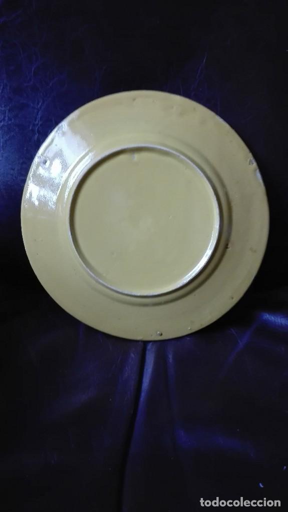 Antig&uuml;edades: Plato de cer&aacute;mica de Ja&eacute;n plano - Foto 2