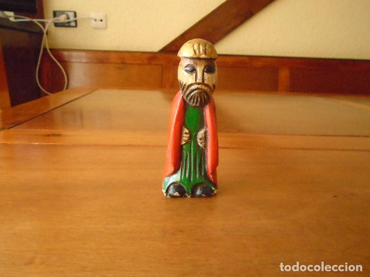 Antig&uuml;edades: FIGURA  TALLADA EN MADERA Y POLICROMADA - Foto 1