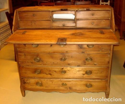 Antig&uuml;edades: Buro comoda rustico, antiguo del SXVIII - Foto 2