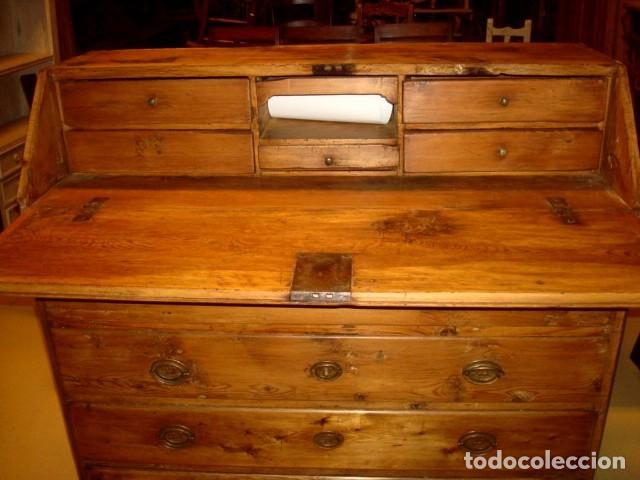Antig&uuml;edades: Buro comoda rustico, antiguo del SXVIII - Foto 5