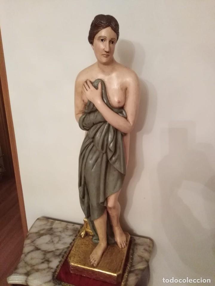 Antig&uuml;edades: Talla de madera policromada de Venus - Foto 2