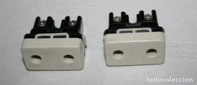 Antig&uuml;edades: JUEGO DE 2 ENCHUFES VINTAGE - Foto 1