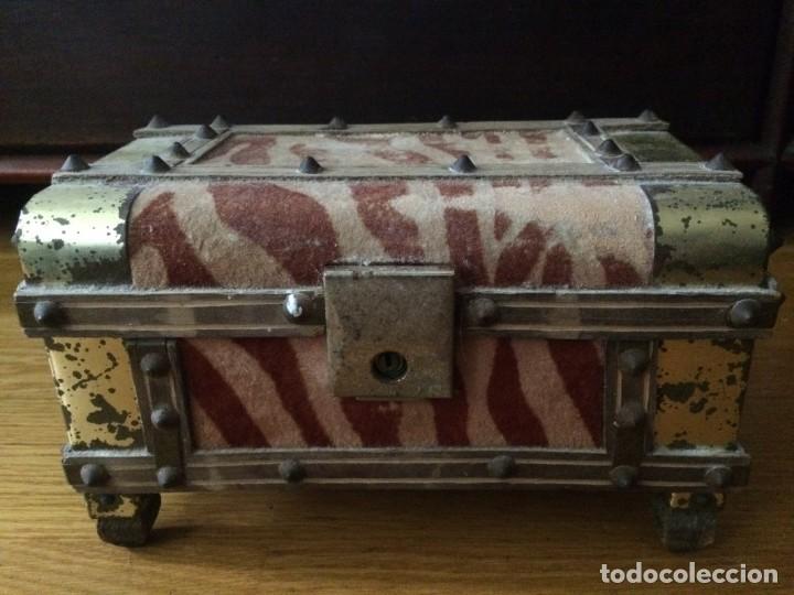 Antig&uuml;edades: BAUL JOYERO MUSICAL - Foto 1