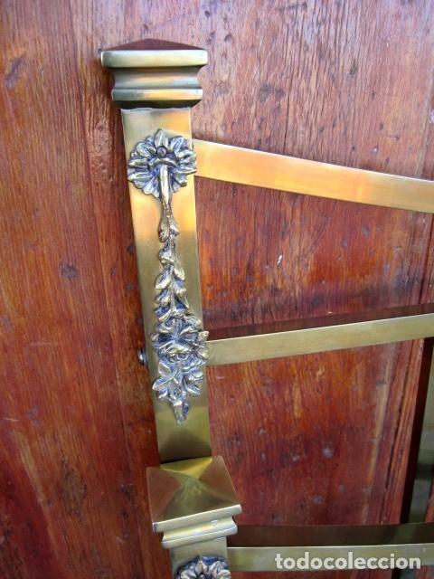 Antig&uuml;edades: Cama completa antigua de laton y bronce - Foto 3
